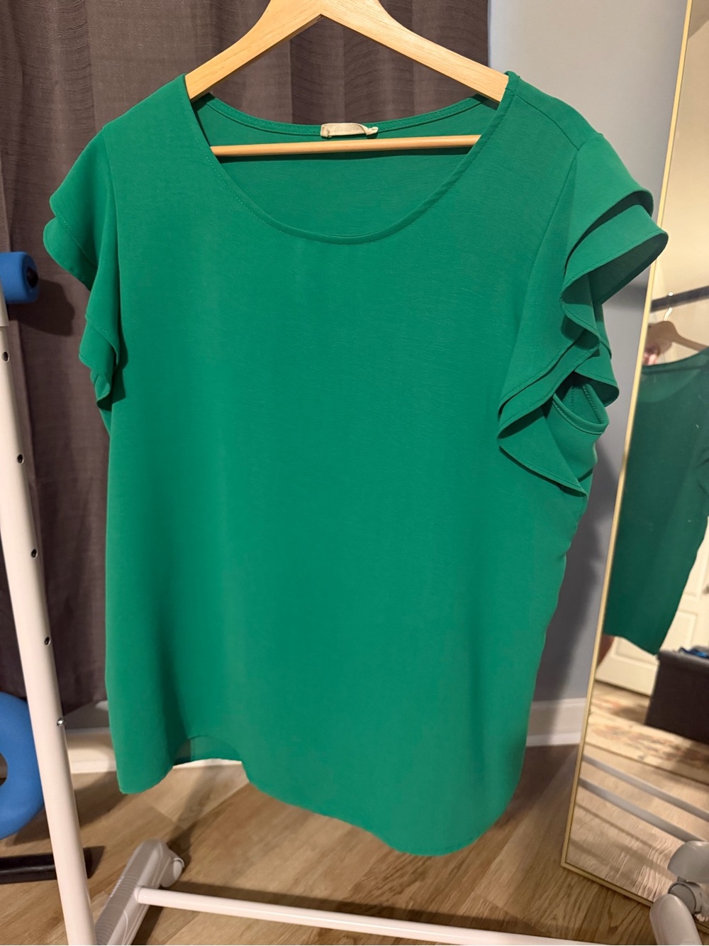 Women's Emerald Ruffle Sleeve Blouse